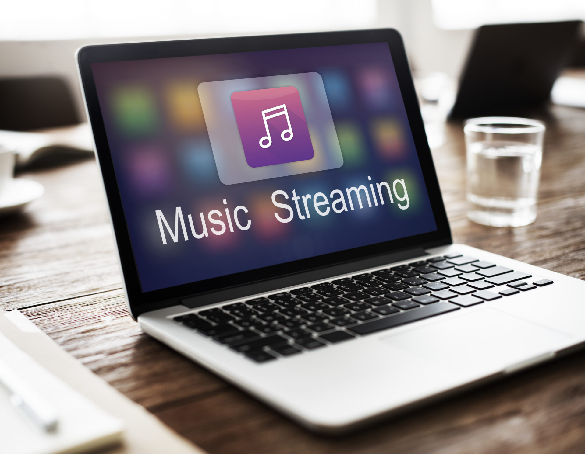 Ako TikTok, YouTube Music, SoundCloud a Spotify ovplyvňujú hudobné trendy?